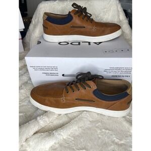Aldo Low top sneaker size 10